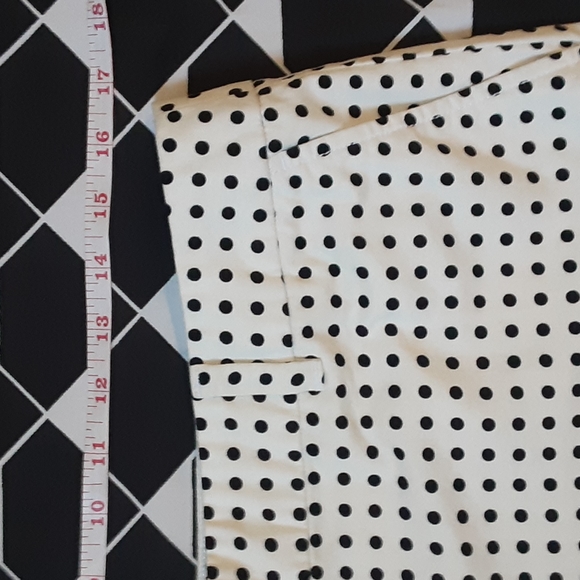 * LOFT OFF WHITE SHORTS WITH BLACK POLKA DOTS, SIZE 8 NEW - Picture 6 of 10